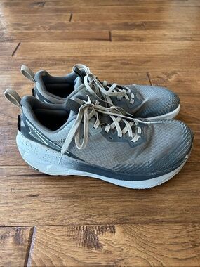 Altra Experience Wild 2 Trail Running Hiking Shoes Gray Foot Shape W Size 9.5